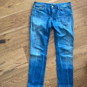 7 for All Mankind jeans size 28. Stretchy and comfortable. Great condition